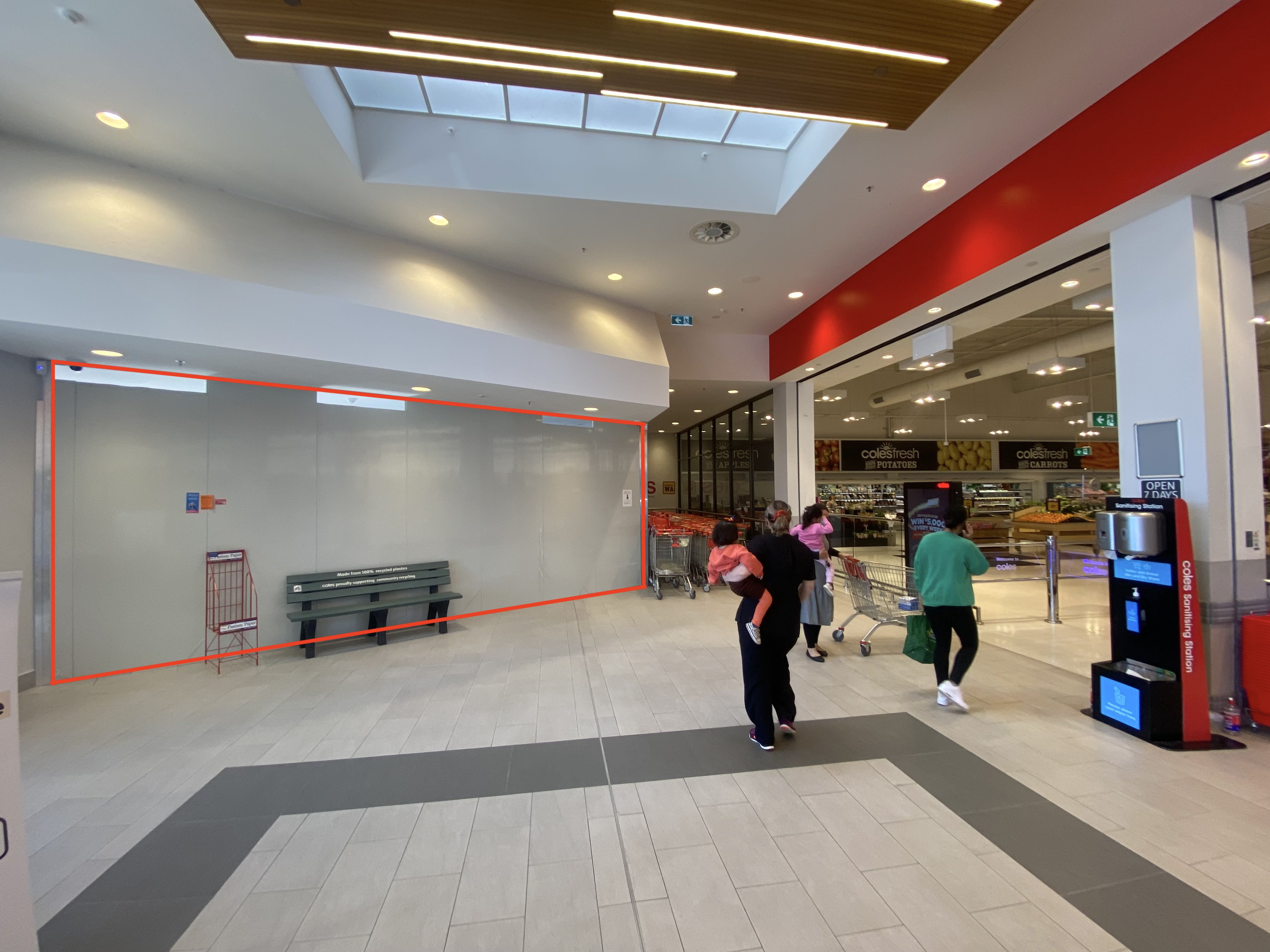 Large Signage opportunity facing entrance to Coles Supermarket Image #3